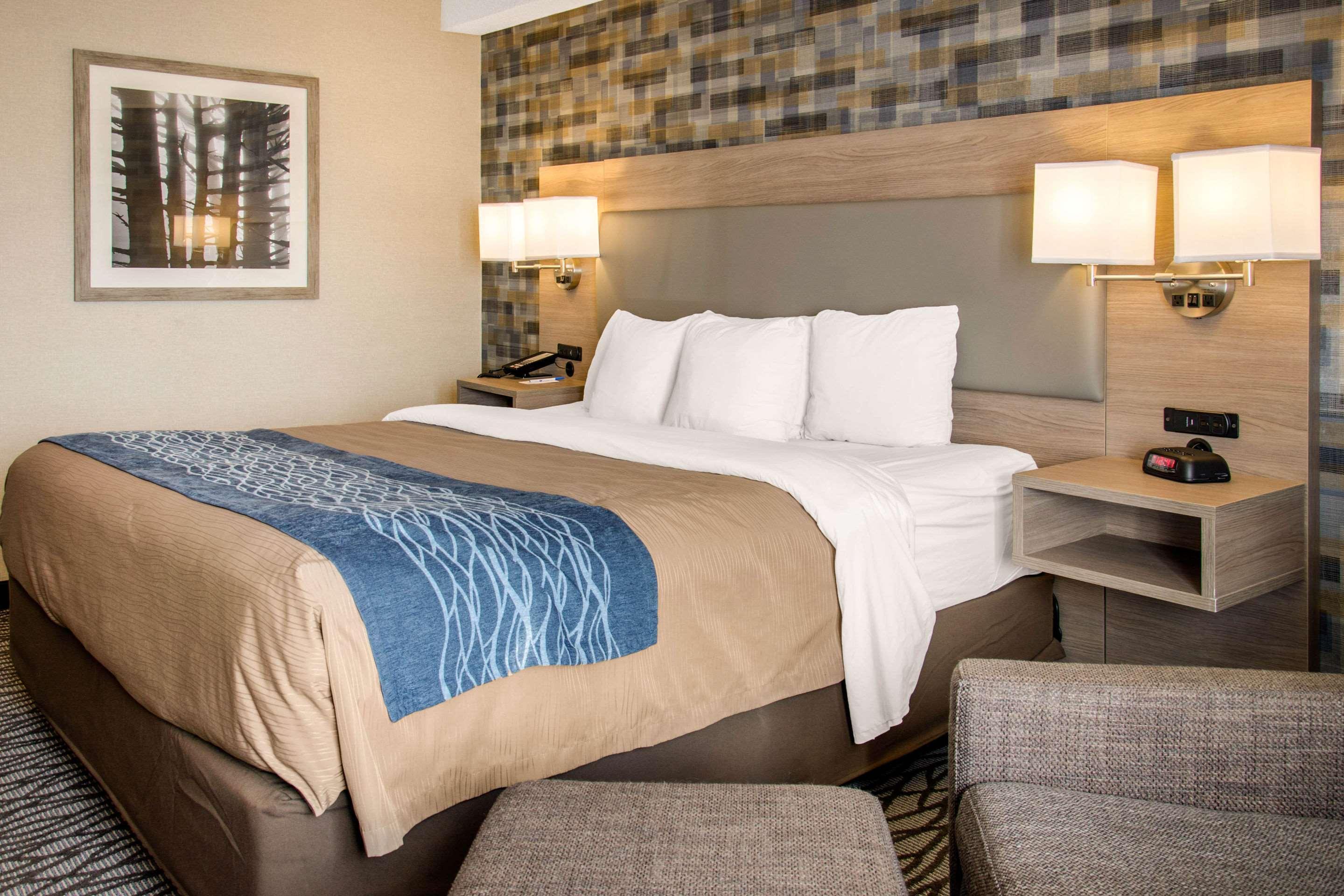 Comfort Inn Aeroport Dorval Zewnętrze zdjęcie