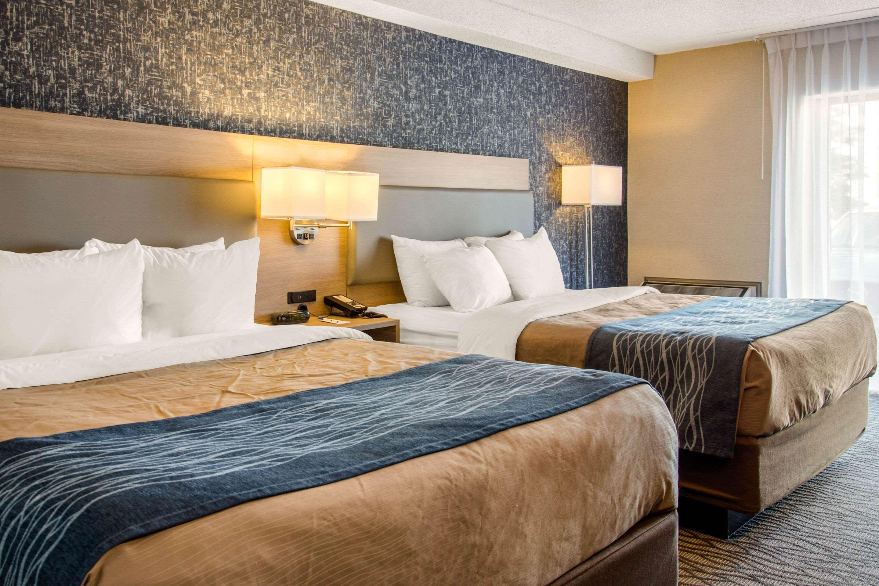 Comfort Inn Aeroport Dorval Zewnętrze zdjęcie