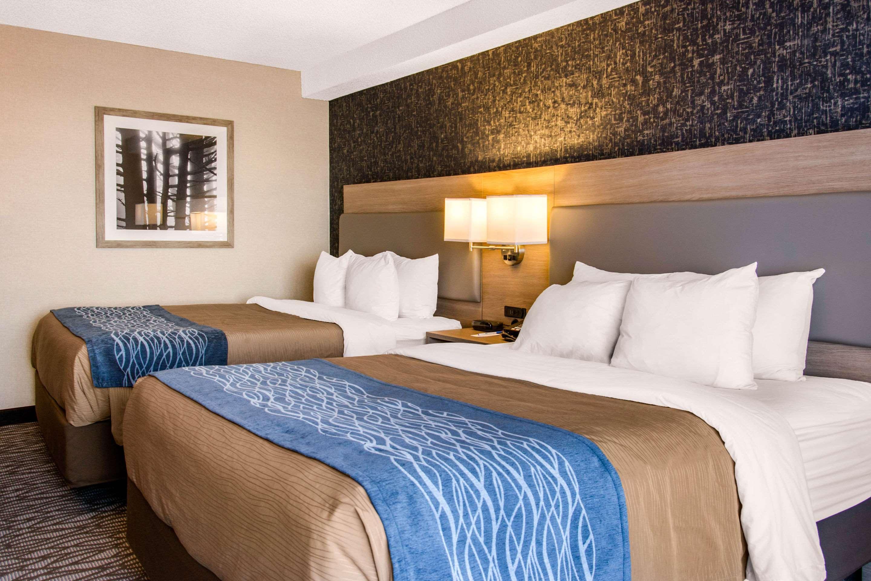 Comfort Inn Aeroport Dorval Zewnętrze zdjęcie