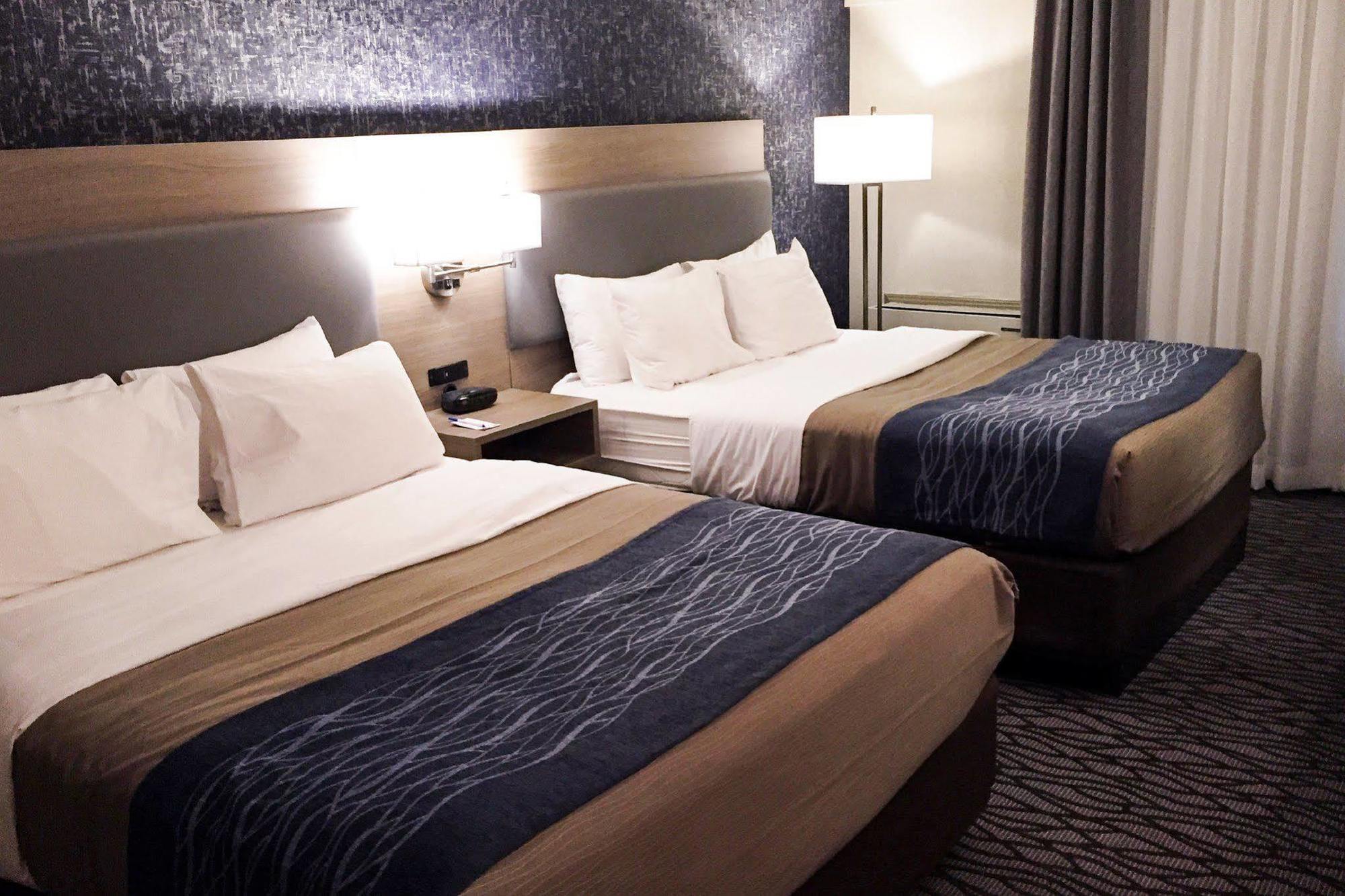 Comfort Inn Aeroport Dorval Zewnętrze zdjęcie