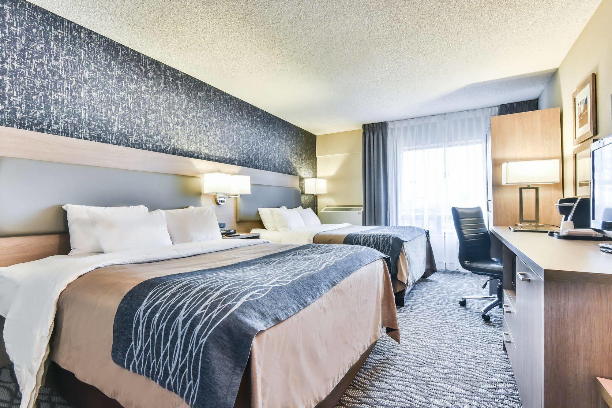 Comfort Inn Aeroport Dorval Zewnętrze zdjęcie